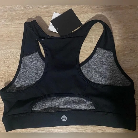 New- Senita Athletics Sports Bra/  Large - Picture 3 of 6